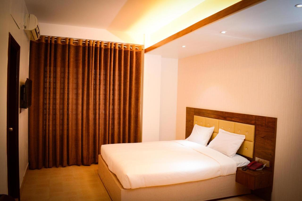 The Alina Hotel & Suites Chittagong Eksteriør bilde