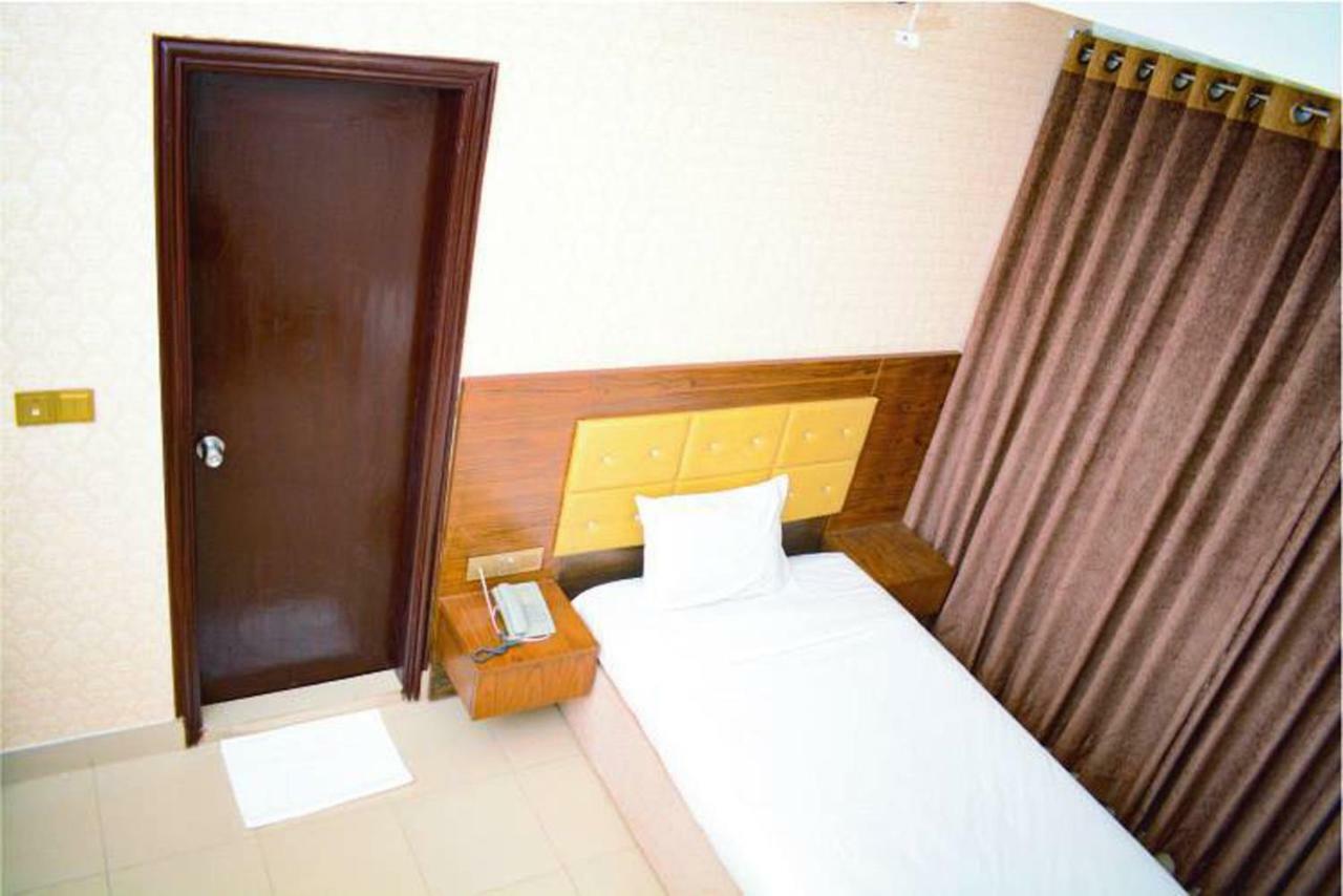 The Alina Hotel & Suites Chittagong Eksteriør bilde